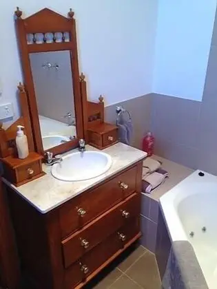 Redwing Bed and Breakfast