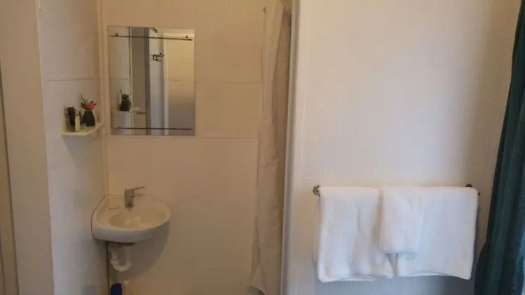 Deluxe Stüdyo, Zemin Kat