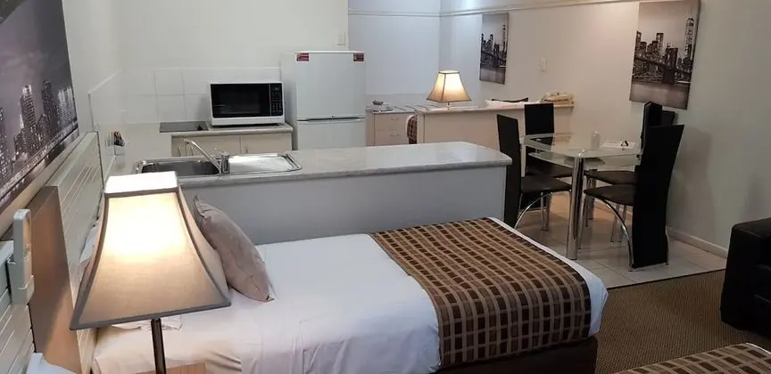 Stüdyo Bir Queen ve Bir Tek Yataklı
