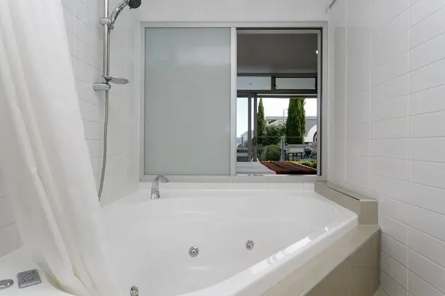 Luxury Stüdyo, 1 En Büyük (King) Boy Yatak, Göl Manzaralı