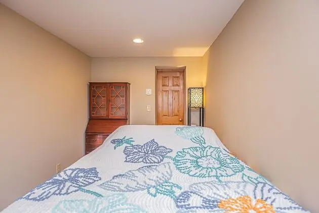 Ev, Birden Çok Yatak, Sıcak Su Havuzu