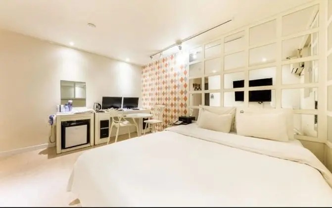 Premium Oda (Check-in *Weekday 18:00/Weekend 22:00)