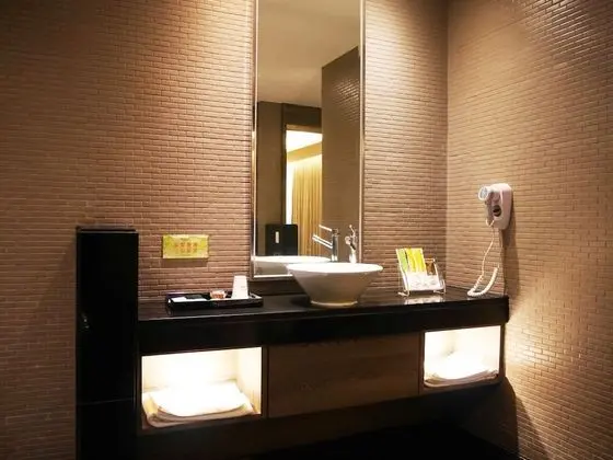 Business Tek Büyük Yataklı Oda