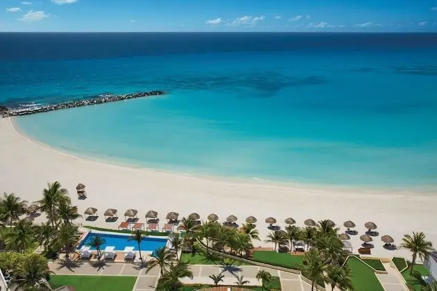 Altitude Corner Suite Ocean Front