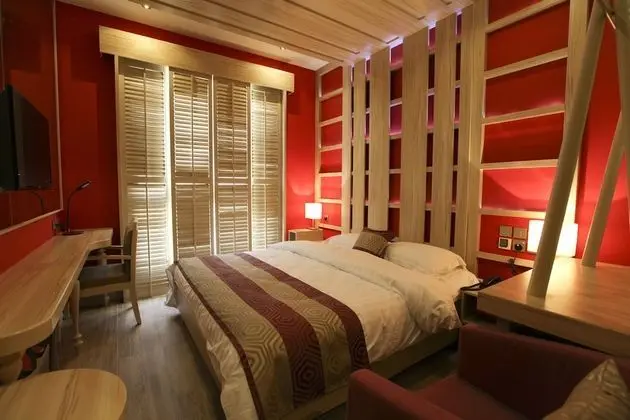 Deluxe Tek Büyük Yataklı Oda