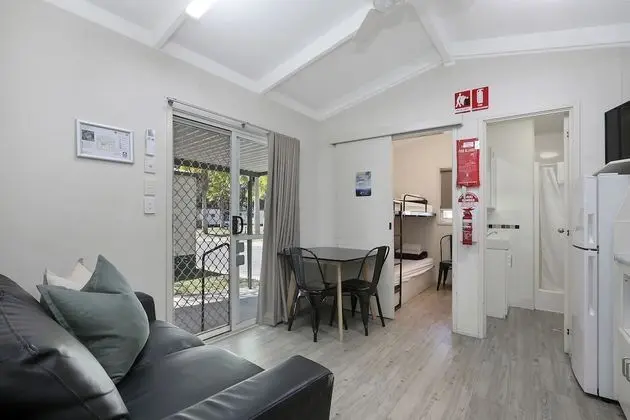 Standard Kulübe (Sleeps 4 - Dog Friendly)