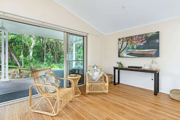 Beach Houses - Sleeps 8