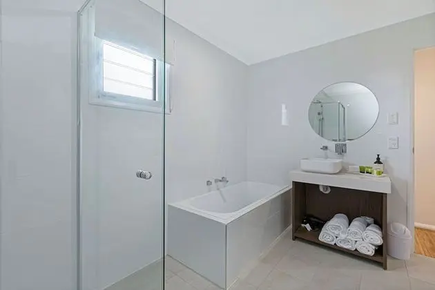 Beach Houses - Sleeps 8