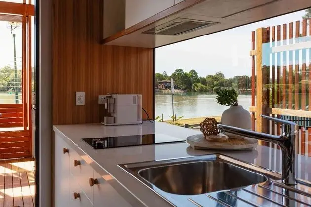 Premium Villa (Sleeps 5 - Dog Friendly)