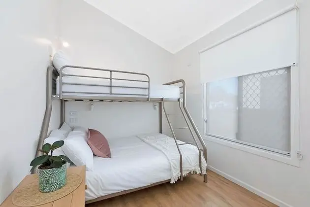 Premium Kulübe (Sleeps 5 - Dog Friendly)