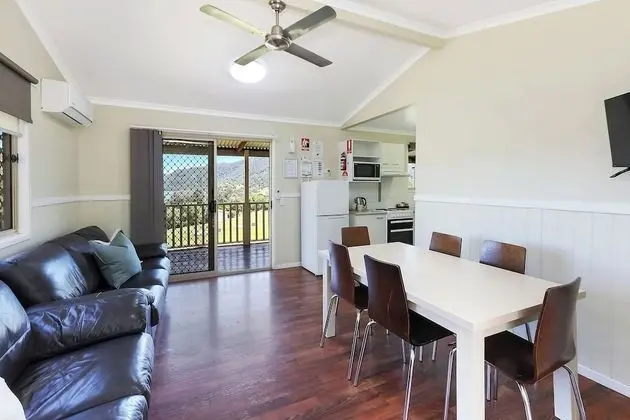 Standard Kulübe (Sleeps 6)