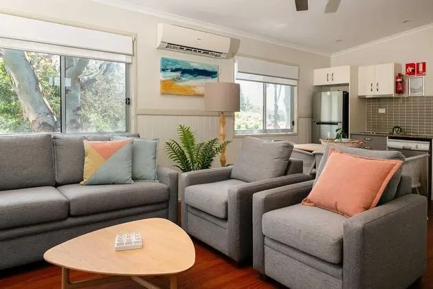 Deluxe Kulübe (Sleeps 6 - Dog Friendly)