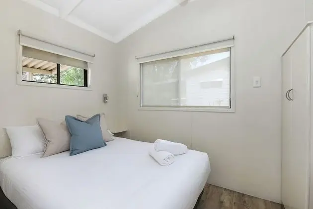 Economy Kulübe (Sleeps 6 - Dog Friendly)