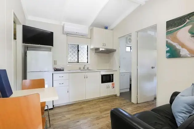 Economy Kulübe (Sleeps 6 - Dog Friendly)