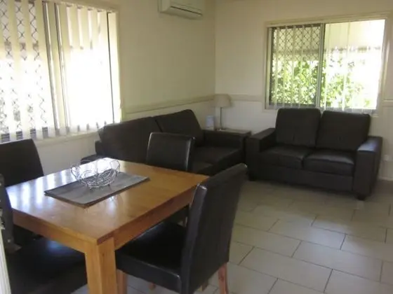 Premium Kulübe (Sleeps 4 - Dog Friendly)