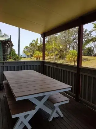 Deluxe Kulübe (- Sleeps 5 - Dog Friendly)