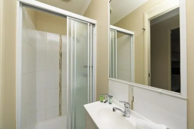Standard Kulübe (- Sleeps 6)