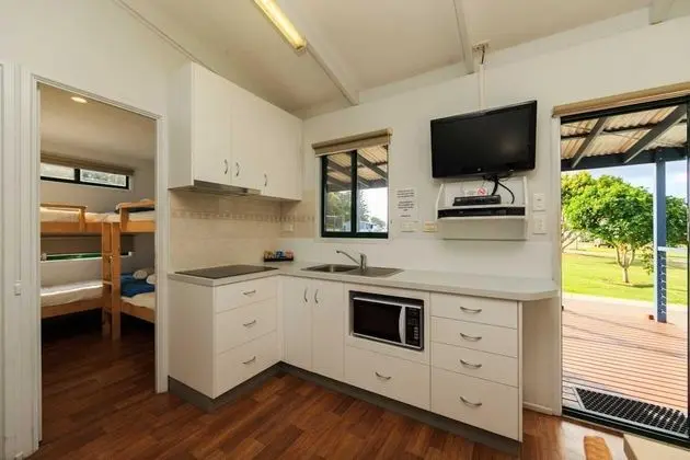 Standard Kulübe (- Sleeps 6)