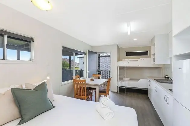 Standard Kulübe (- Sleeps 4 - Dog Friendly)