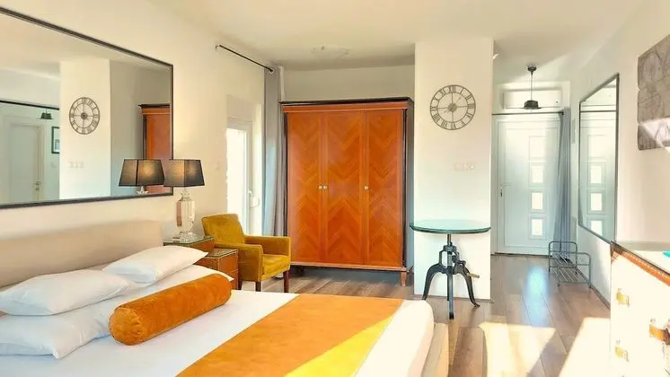 Exclusive Stüdyo, Bahçe Manzaralı (Juan Vucetich)
