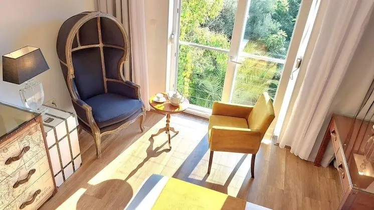 Exclusive Stüdyo, Bahçe Manzaralı (Juan Vucetich)