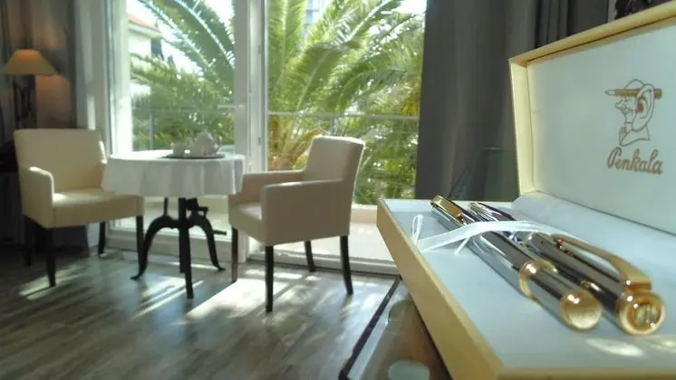 Exclusive Stüdyo, Balkon (Edward Penkala)