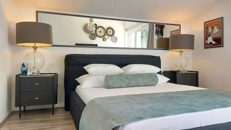 Exclusive Stüdyo, Deniz Manzaralı (Nikola Tesla)