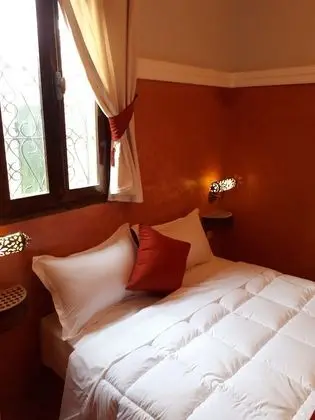 Royal Üç Kişilik Oda, Banyolu/Duşlu, Havuz Manzaralı