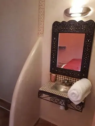 Royal Üç Kişilik Oda, Banyolu/Duşlu, Havuz Manzaralı
