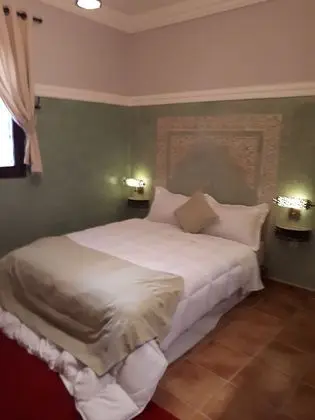 Superior Tek Büyük Yataklı Oda, Banyolu/Duşlu, Havuz Manzaralı