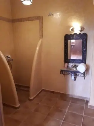 Superior Tek Büyük Yataklı Oda, Banyolu/Duşlu, Havuz Manzaralı