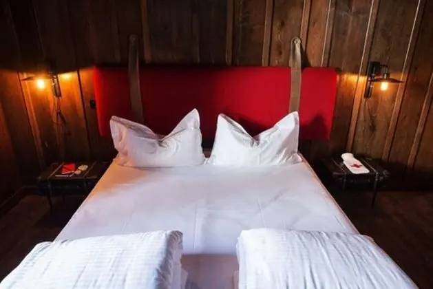 Tek Büyük veya İki Ayrı Yataklı Oda (Refuge)