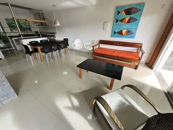 Luxo Triplex