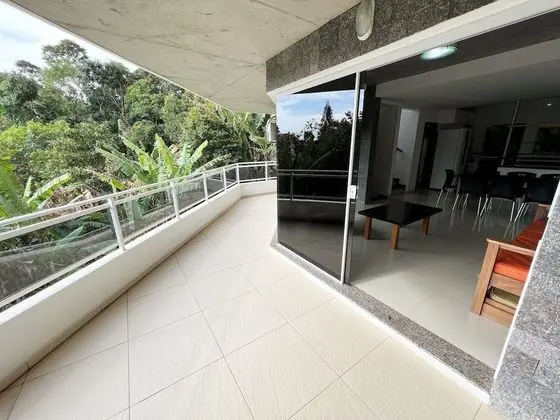 Luxo Triplex
