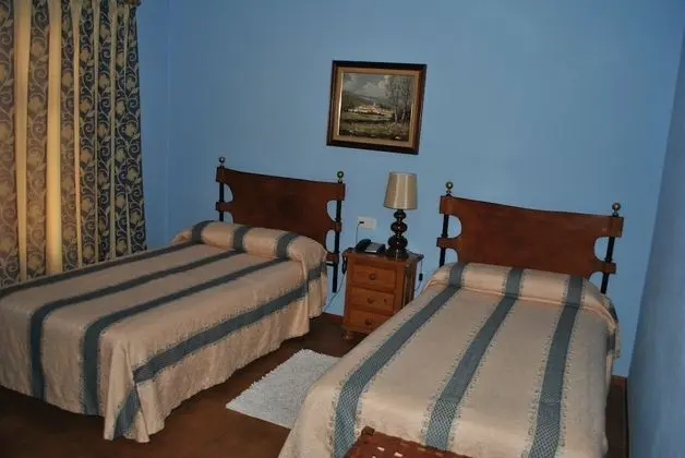 Standard Büyük Yataklı Tek Kişilik Oda