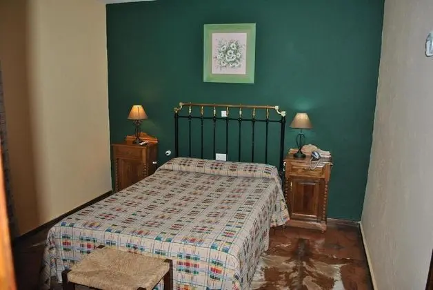 Standard Büyük Yataklı Tek Kişilik Oda