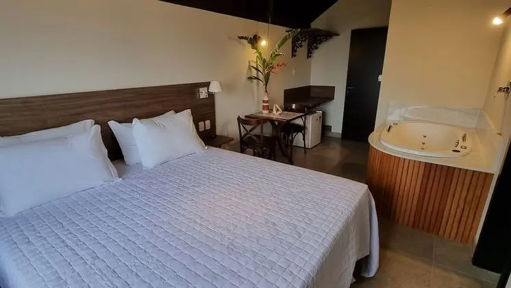 Comfort Tek Büyük Yataklı Oda, Sıcak Su Havuzu, Deniz Manzaralı