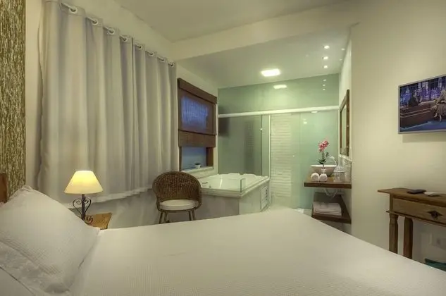 Stüdyo Süit, Sıcak Su Küveti