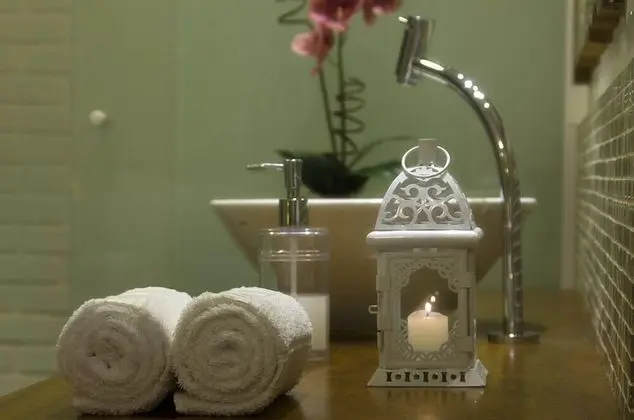 Stüdyo Süit, Sıcak Su Küveti