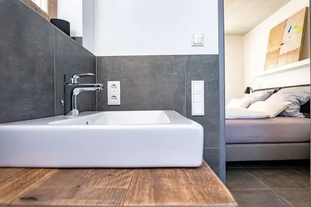 Çatı Katı (Loft), 1 En Büyük (King) Boy Yatak ve Çekyat