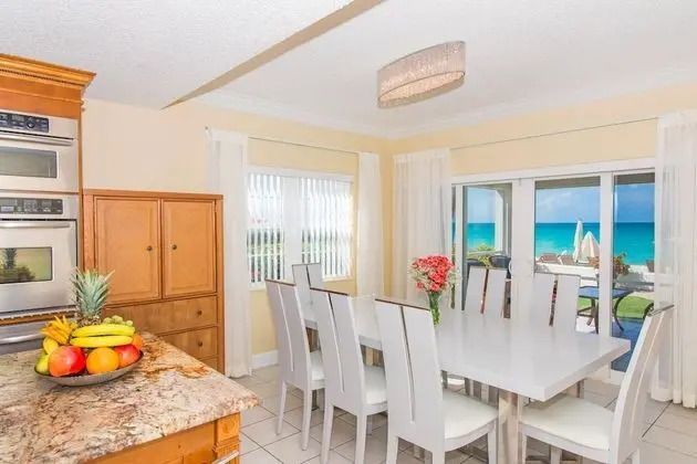 3 Bedroom Villa - Ocean Front #614