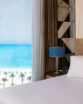 Panorama Room