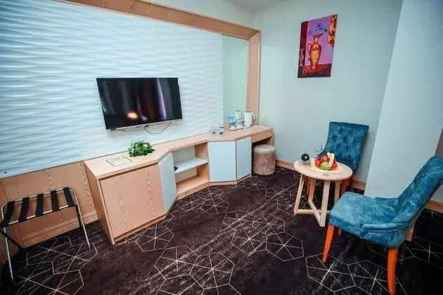 Deluxe Tek Büyük Yataklı Oda