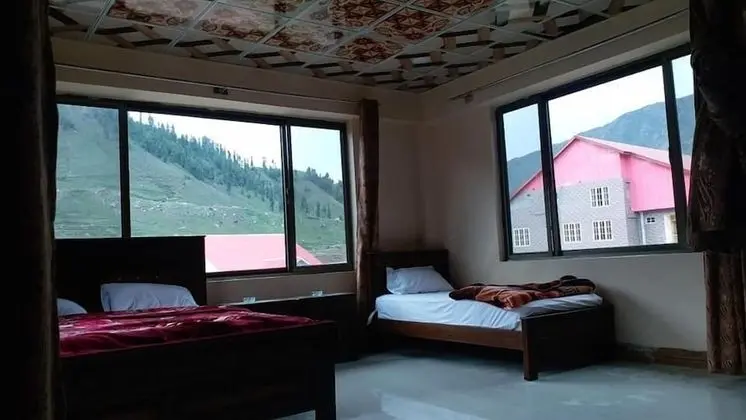 Deluxe Üç Kişilik Oda