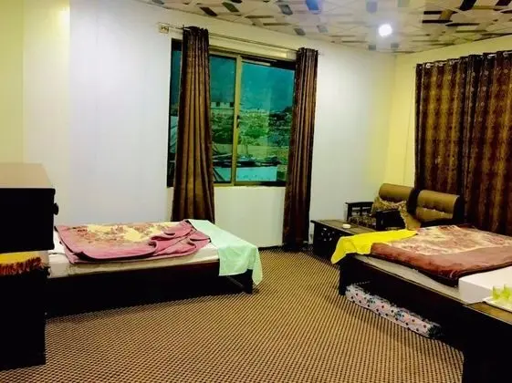 Deluxe Üç Kişilik Oda