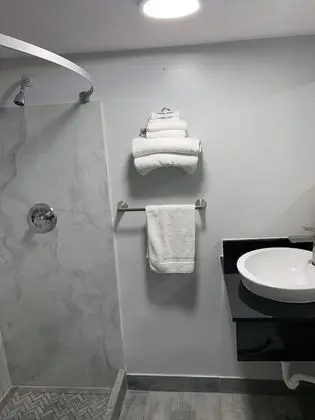 Basic Tek Büyük Yataklı Oda, 2 Büyük (Queen) Boy Yatak, Sigara İçilmez