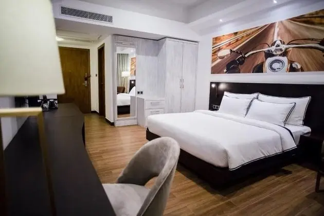 Deluxe Tek Büyük veya İki Ayrı Yataklı Oda