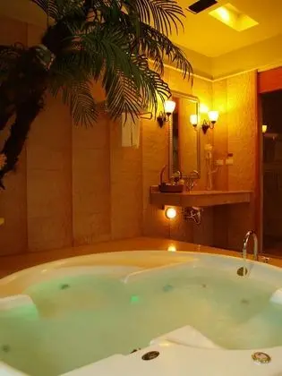 Deluxe Dört Kişilik Oda, 2 Yatak Odası, Jakuzi, Dağ Yamacı
