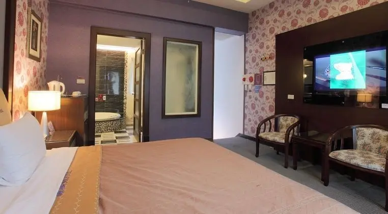 Romantic Tek Büyük Yataklı Oda (Check in after 10pm)