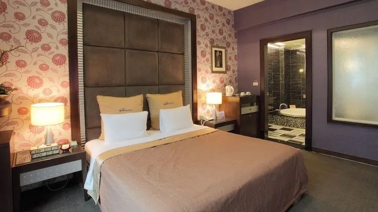 Romantic Tek Büyük Yataklı Oda (Check in after 10pm)